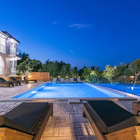 Litore Luxury Living Ξενοδοχείο 2*