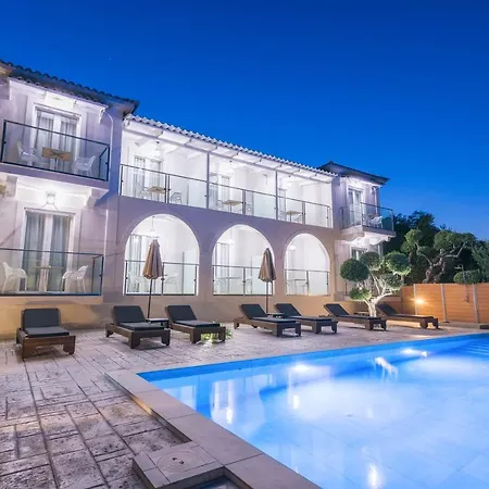 Litore Luxury Living 2*